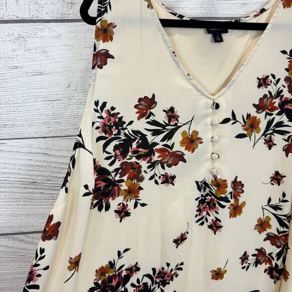 Torrid Plus Size Cream Floral Sleeveless Blouse Size 4X - Picture 3 of 12